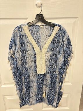 Surf Gypsy Blue Snake-Print Tunic with Cream Label
